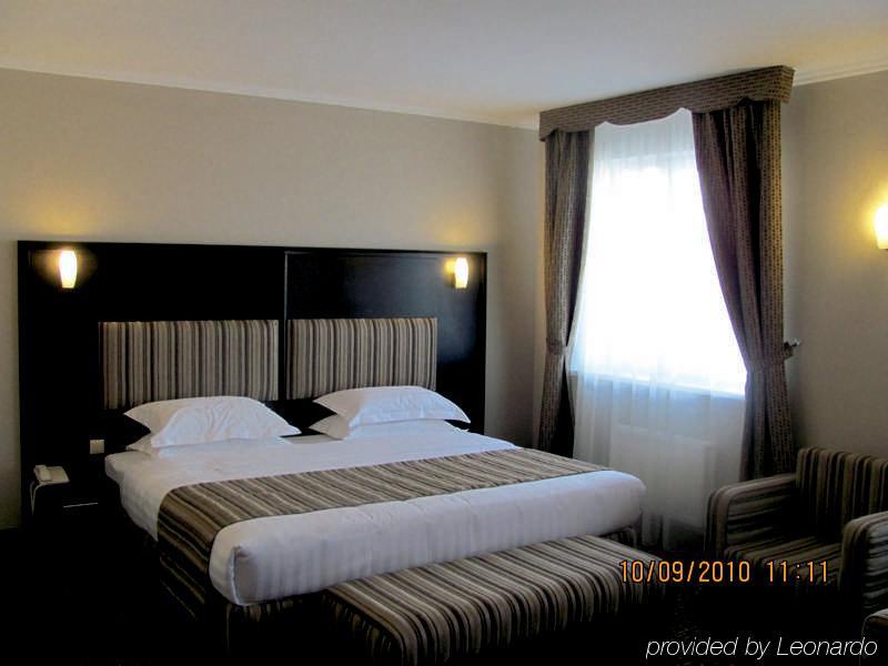 Inn Ozz Astana Rom bilde